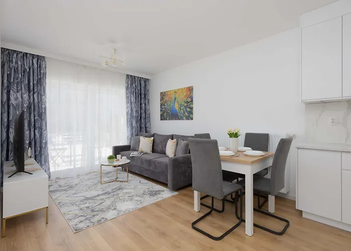 Lägenhet Unique For 4 People With Parking In By Renters Warszawa