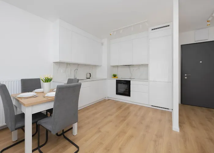 Unique For 4 People With Parking In By Renters * Warszawa