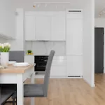 Unique For 4 People With Parking In By Renters * Warschau