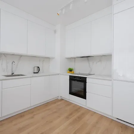 Apartment Unique For 4 People With Parking In By Renters