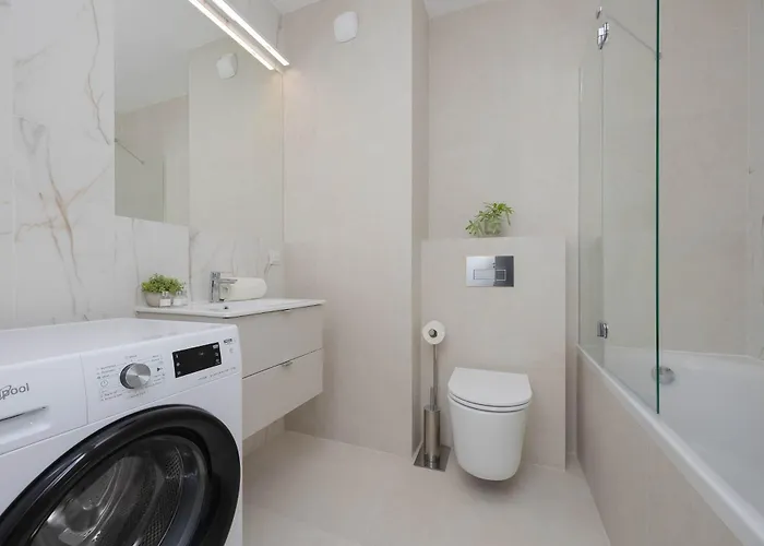 Unique For 4 People With Parking In By Renters Apartman *