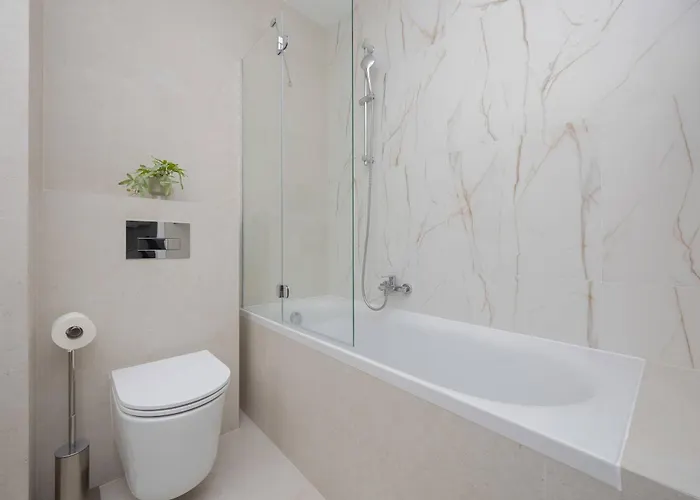 Unique For 4 People With Parking In By Renters Apartman